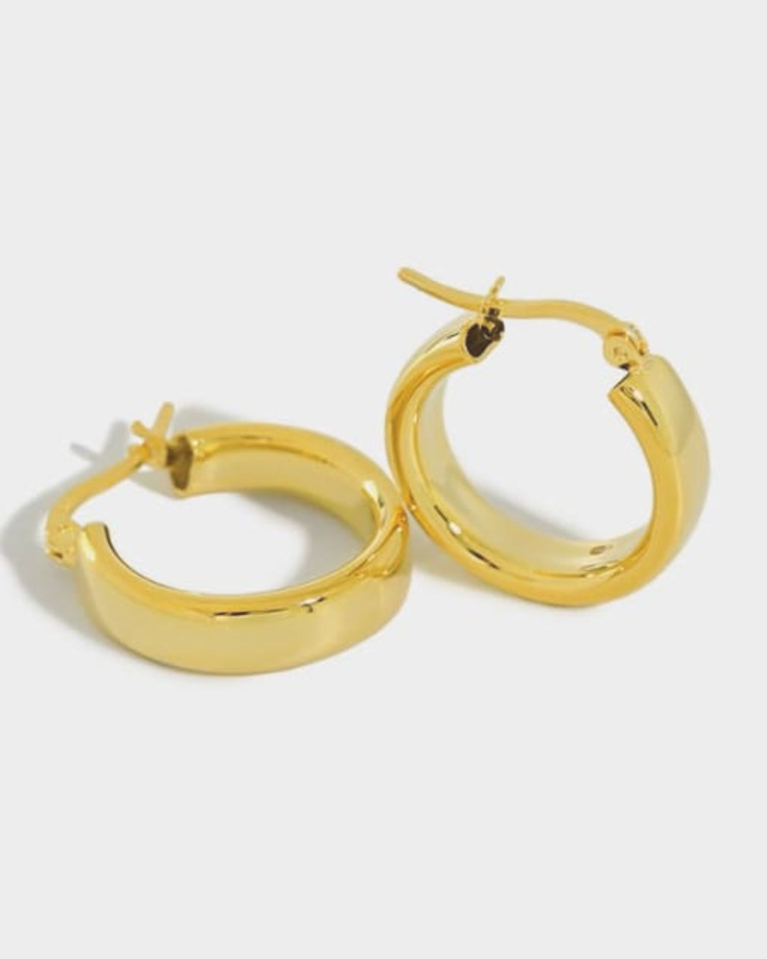 Brielle Timeless Hoop Earrings