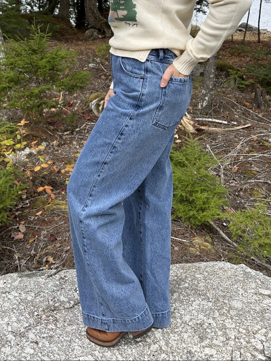 Emelia Mid-Rise Wide Leg Trouser